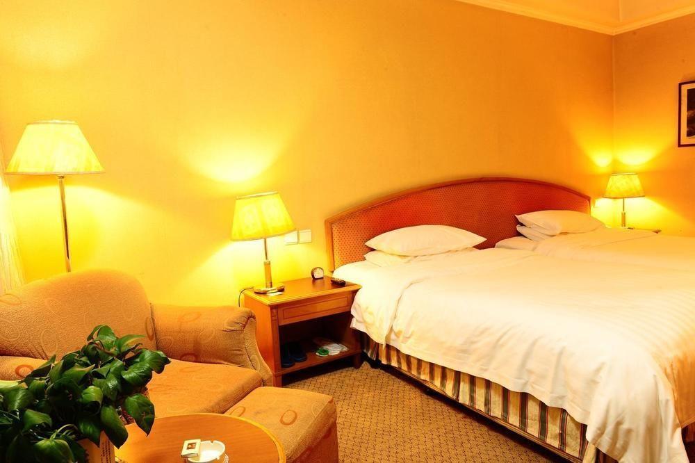 Shijiazhuang Yanshan Hotel Екстер'єр фото