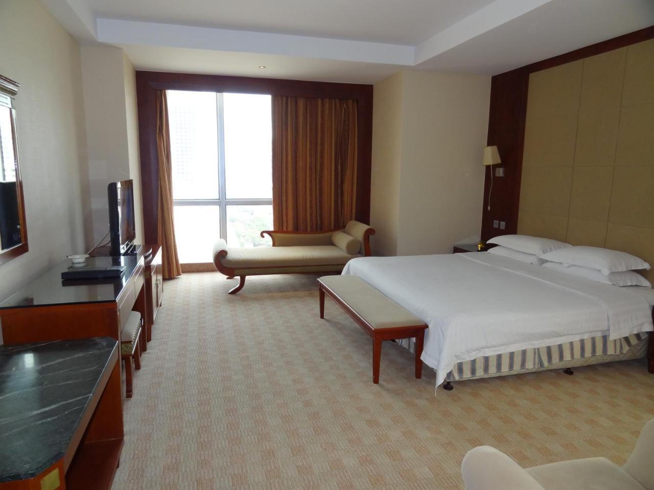 Shijiazhuang Yanshan Hotel Екстер'єр фото